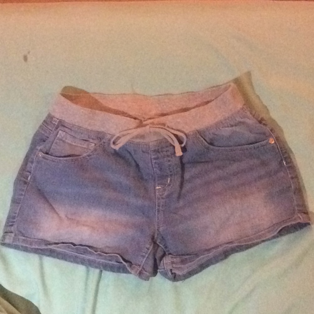 Justice expanding waist.